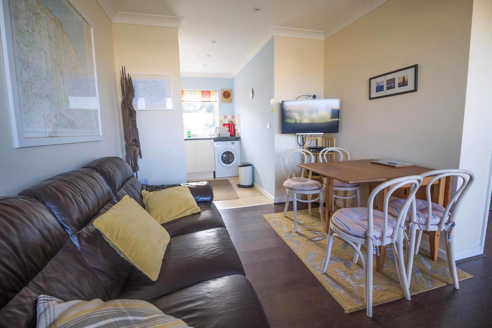 Chalet For Hire At Rainbows End Near A Beautiful Norfolk Beach Ref 31039R Bacton (Norfolk) Exterior foto
